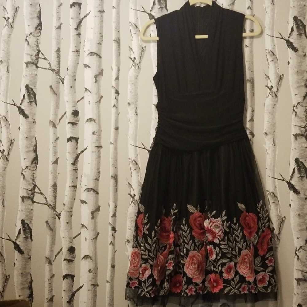 SLNY Black fit and flare Embroidered Hem (size 10)